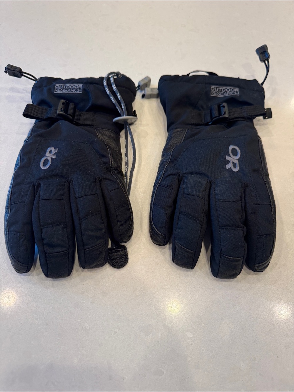 Outdoor Research Black Insulated Winter Gloves - leather palm